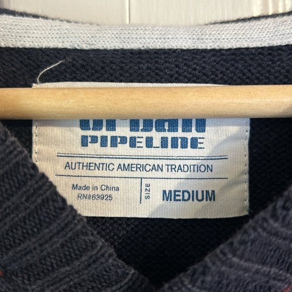 Urban Pipeline Hooded Sweater - Picture 3 of 8